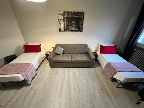 Sleep & Fly Bgy Airport-station-center Appartement